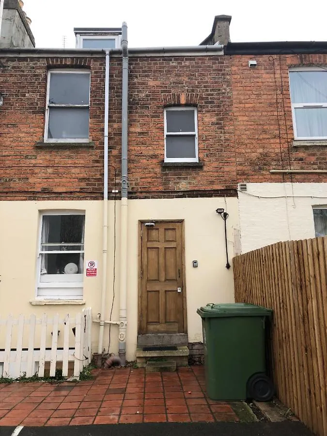 Comfortable Home Away From Home, Town Centre, Free Parking,Multiple Rooms Cheltenham 0*,