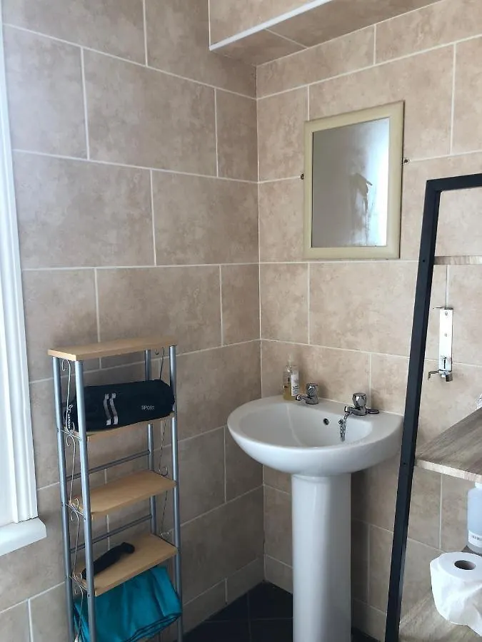 Comfortable Home Away From Home, Town Centre, Free Parking,Multiple Rooms Cheltenham 0*,
